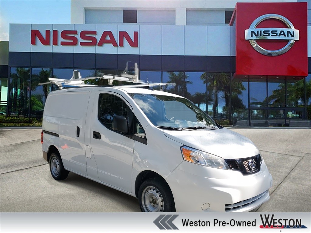 used 2021 Nissan NV200 car