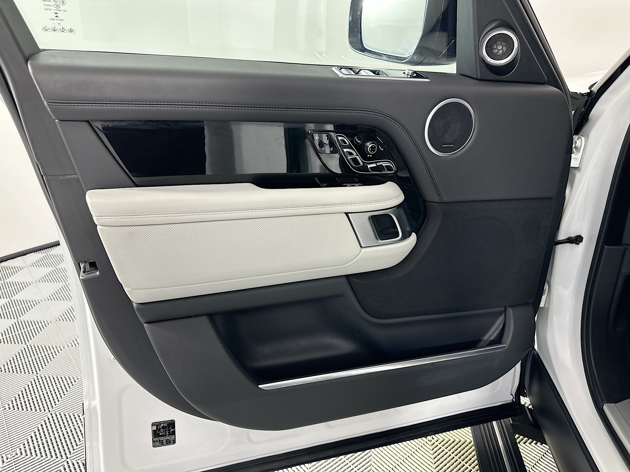 used 2021 Land Rover Range Rover car, priced at $84,999