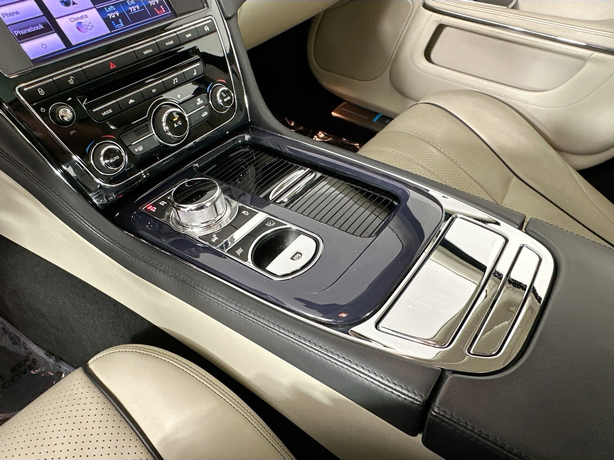 used 2013 Jaguar XJ car, priced at $14,995
