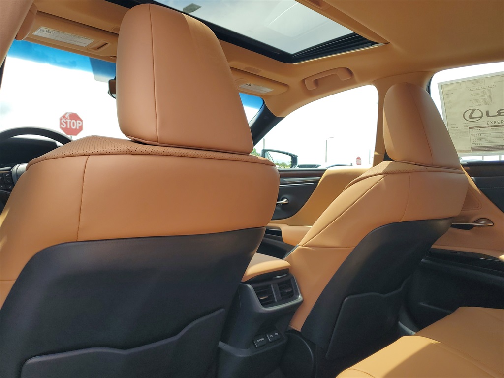 new 2025 Lexus ES car, priced at $50,914