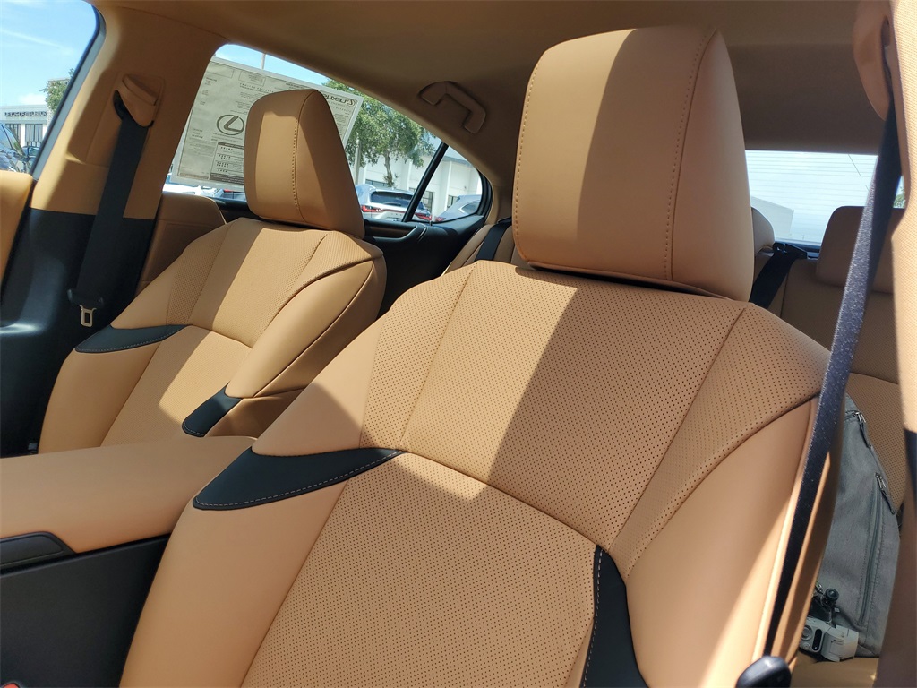 new 2025 Lexus ES car, priced at $50,914