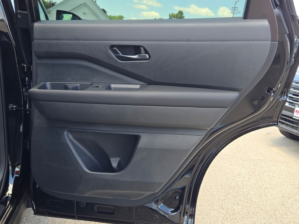 new 2025 Nissan Pathfinder car, priced at $46,595