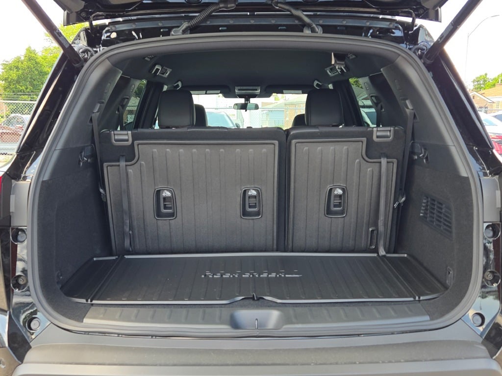 new 2025 Nissan Pathfinder car, priced at $46,595