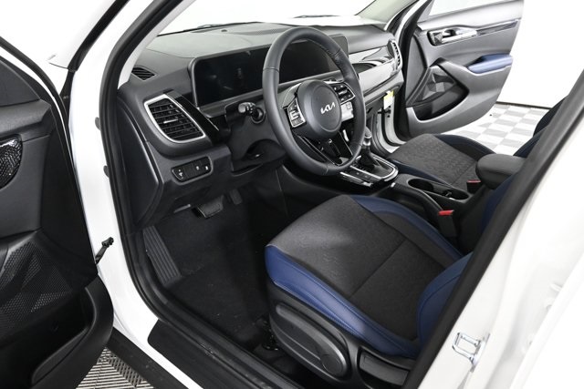 new 2025 Kia Seltos car, priced at $27,484