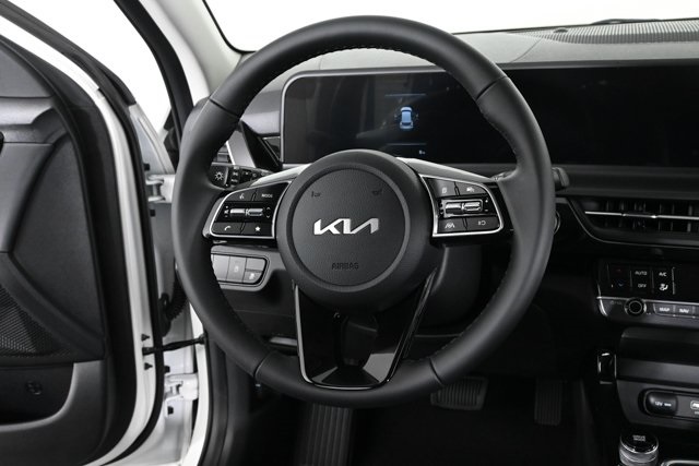 new 2025 Kia Seltos car, priced at $27,484