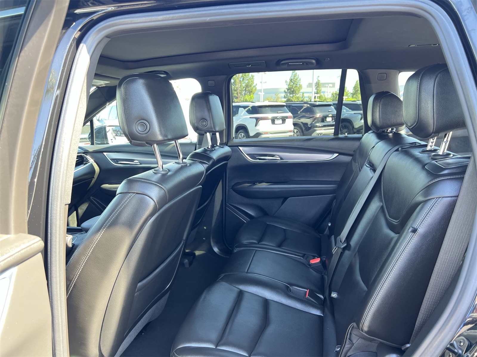 used 2025 Cadillac XT6 car, priced at $47,491