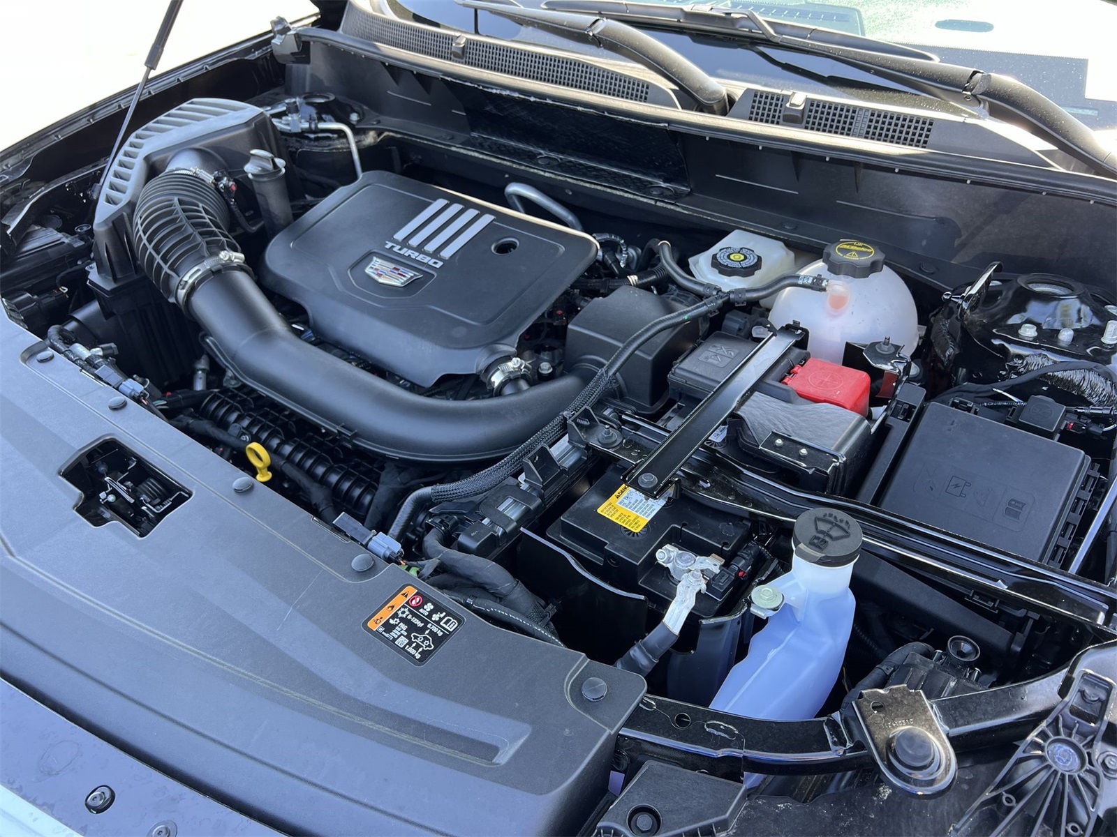 used 2025 Cadillac XT6 car, priced at $47,491