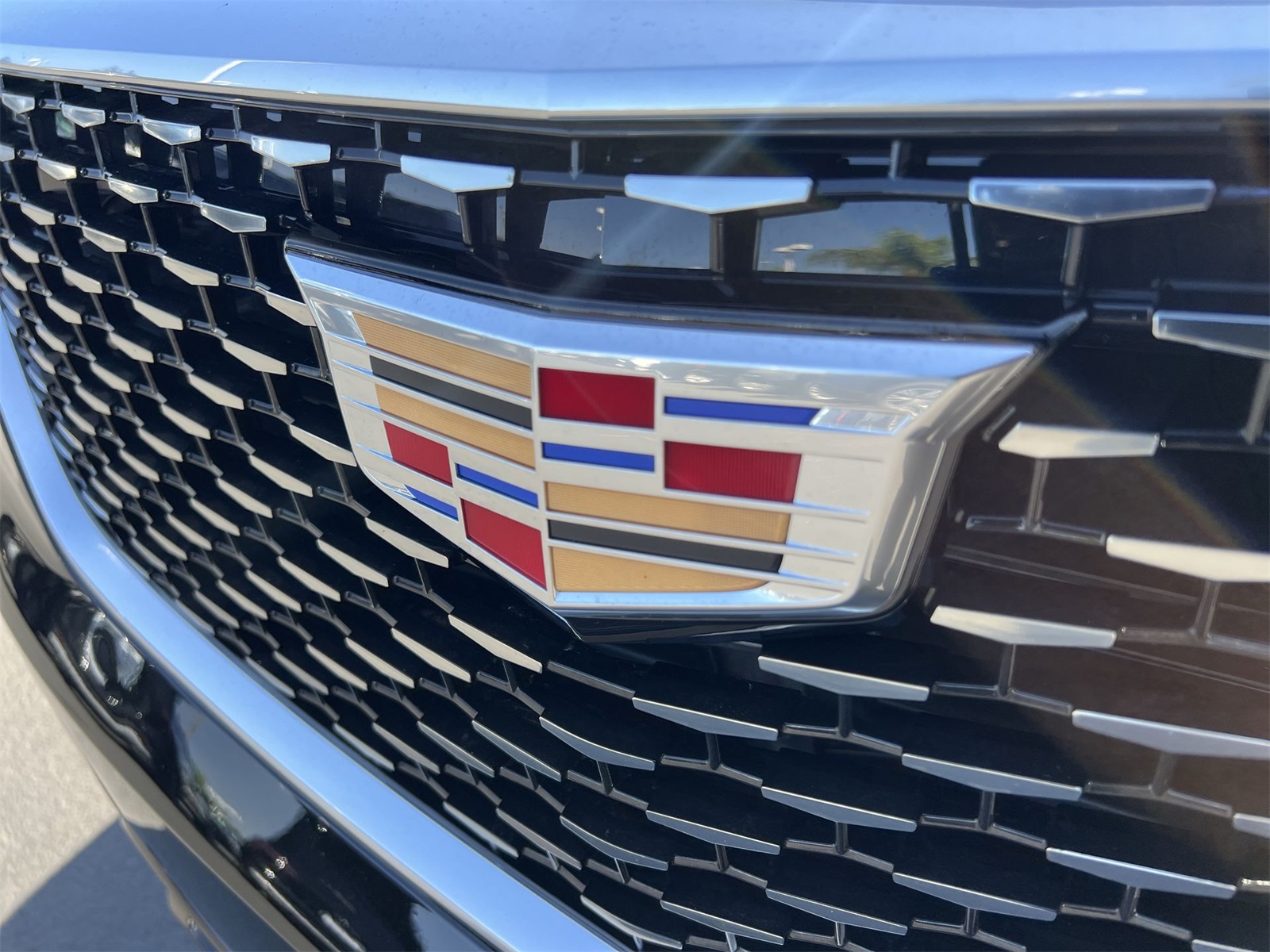 used 2025 Cadillac XT6 car, priced at $47,491