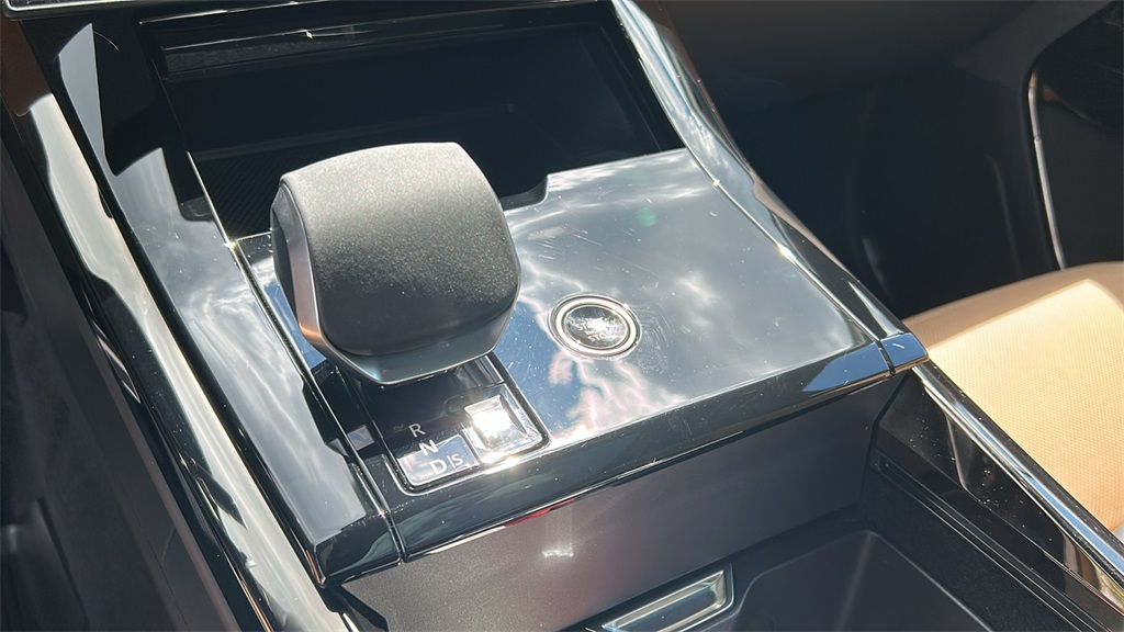 new 2025 Land Rover Range Rover Sport car, priced at $117,260