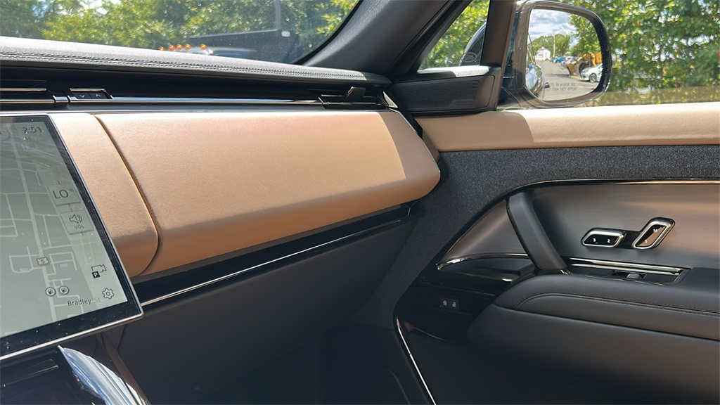 new 2025 Land Rover Range Rover Sport car, priced at $117,260