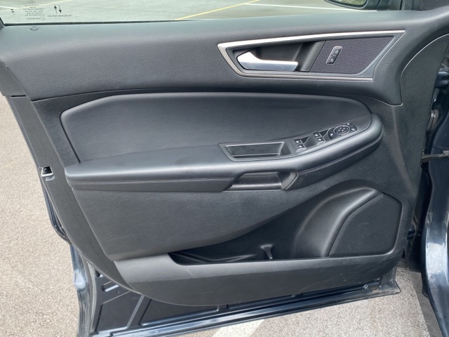 used 2023 Ford Edge car, priced at $22,002