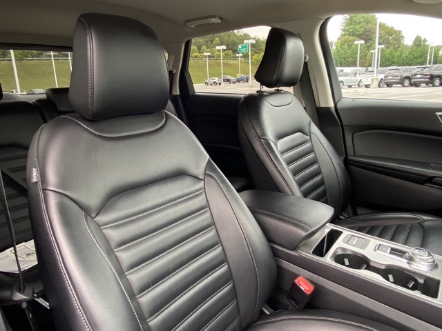 used 2023 Ford Edge car, priced at $22,002