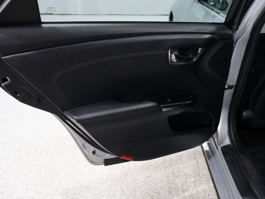used 2015 Toyota Avalon Hybrid car, priced at $19,350