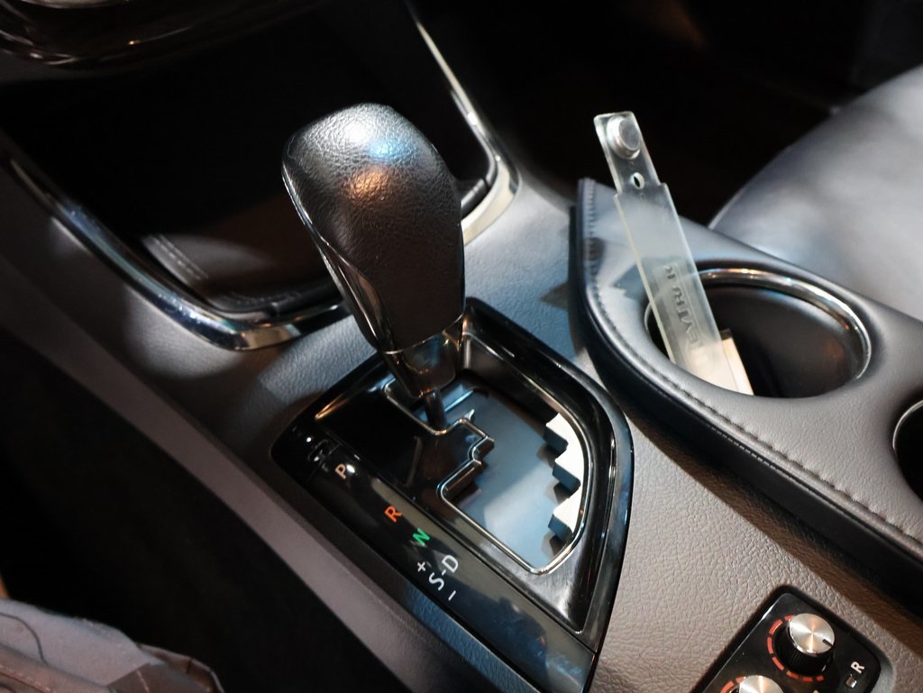 used 2015 Toyota Avalon Hybrid car, priced at $19,350