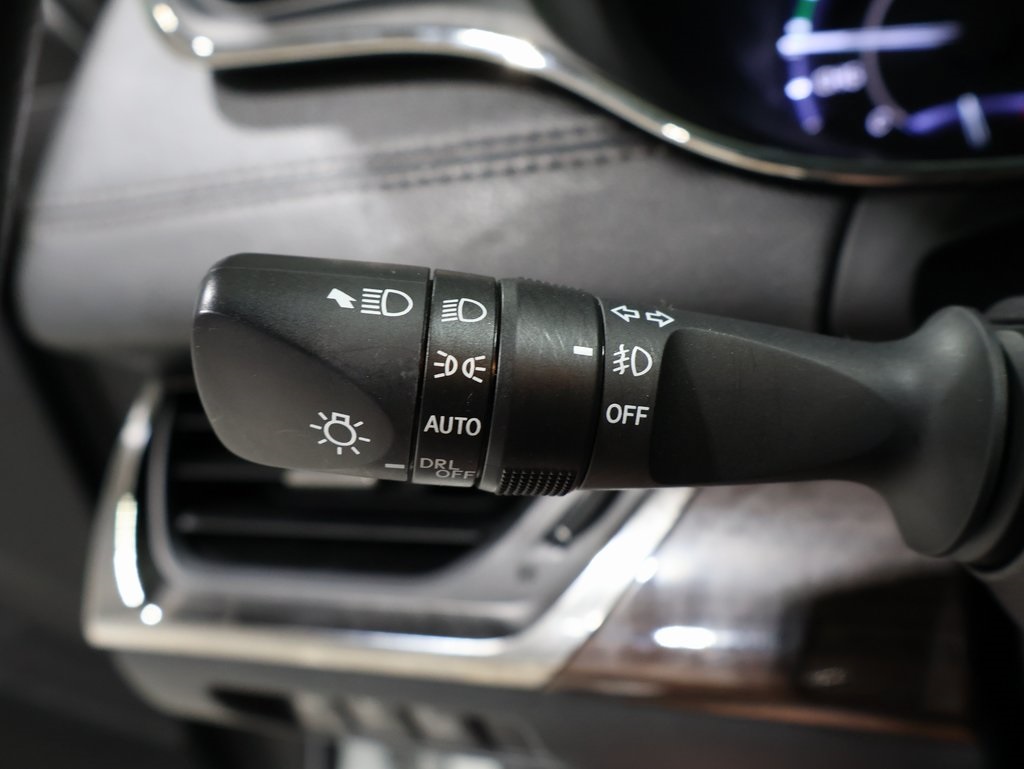 used 2015 Toyota Avalon Hybrid car, priced at $19,350