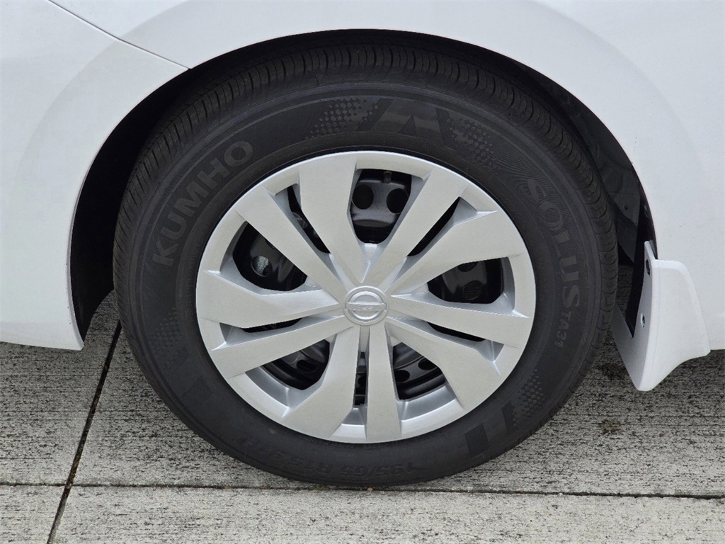 new 2025 Nissan Versa car, priced at $19,039