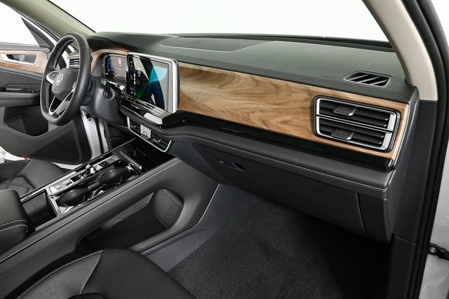 new 2026 Volkswagen Atlas car, priced at $50,402