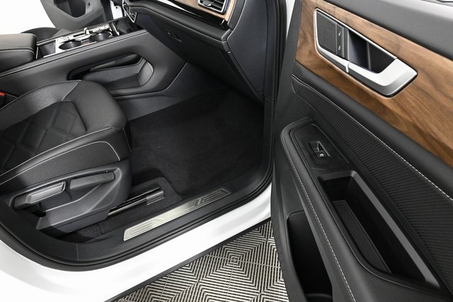 new 2026 Volkswagen Atlas car, priced at $50,402