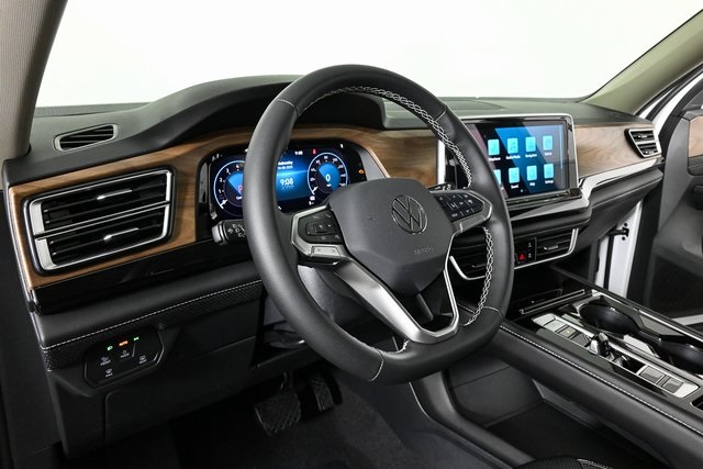 new 2026 Volkswagen Atlas car, priced at $50,402