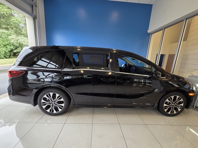 new 2025 Honda Odyssey car, priced at $52,630