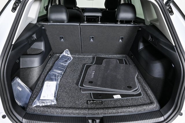 new 2025 Volkswagen Tiguan car, priced at $35,879