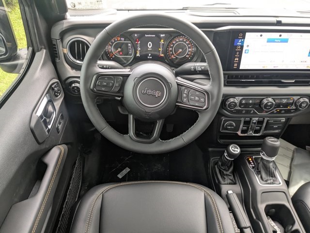 new 2025 Jeep Gladiator car, priced at $43,280