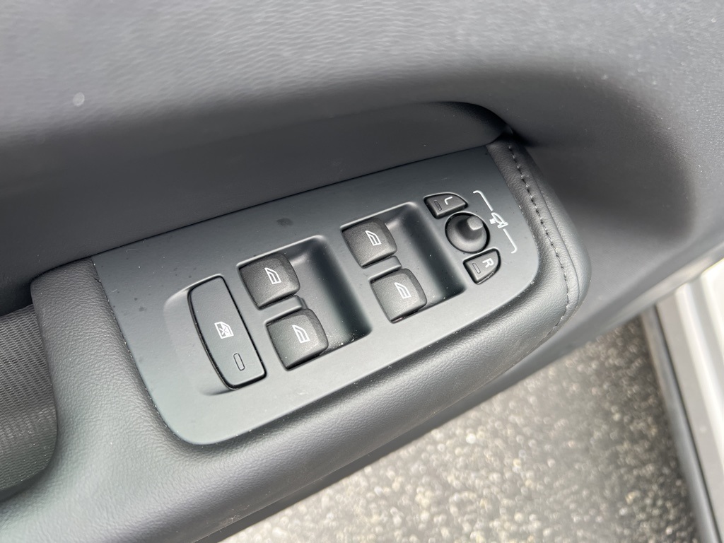 used 2024 Volvo XC60 car, priced at $35,900