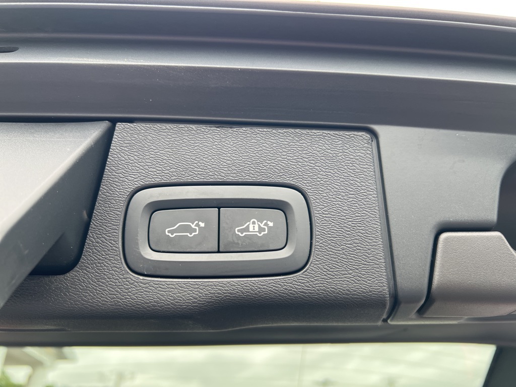 used 2024 Volvo XC60 car, priced at $35,900
