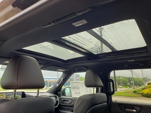 new 2025 Nissan Armada car, priced at $71,689