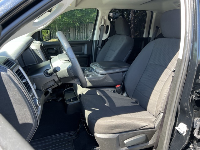 used 2020 Ram 1500 Classic car, priced at $28,500
