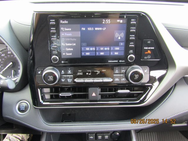 used 2021 Toyota Highlander car, priced at $33,499