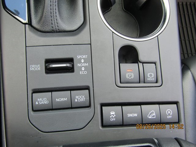 used 2021 Toyota Highlander car, priced at $33,499