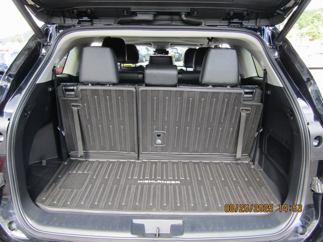 used 2021 Toyota Highlander car, priced at $33,499