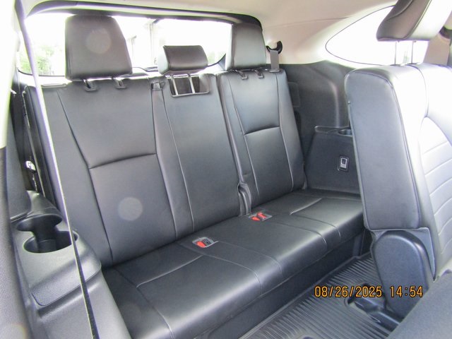 used 2021 Toyota Highlander car, priced at $33,499