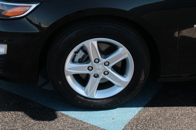 used 2024 Chevrolet Malibu car, priced at $21,125