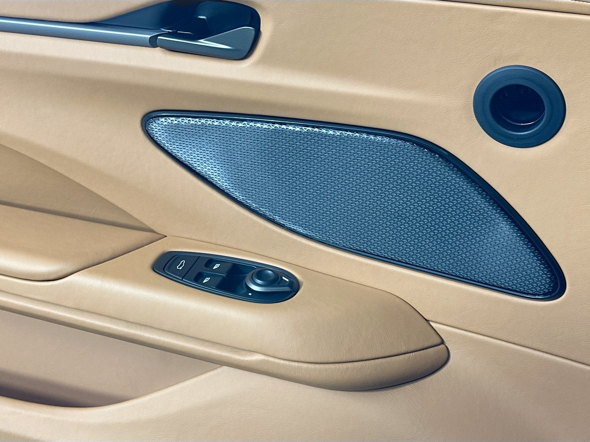 new 2026 Aston Martin Vantage car, priced at $260,900