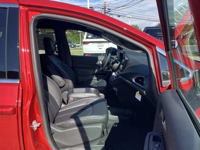 new 2026 Chrysler Voyager car, priced at $34,702