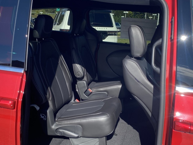 new 2026 Chrysler Voyager car, priced at $34,702