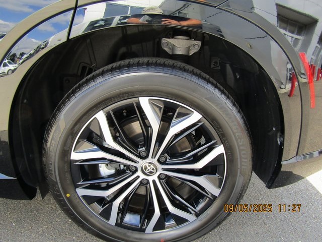 used 2025 Toyota Crown Signia car, priced at $40,999