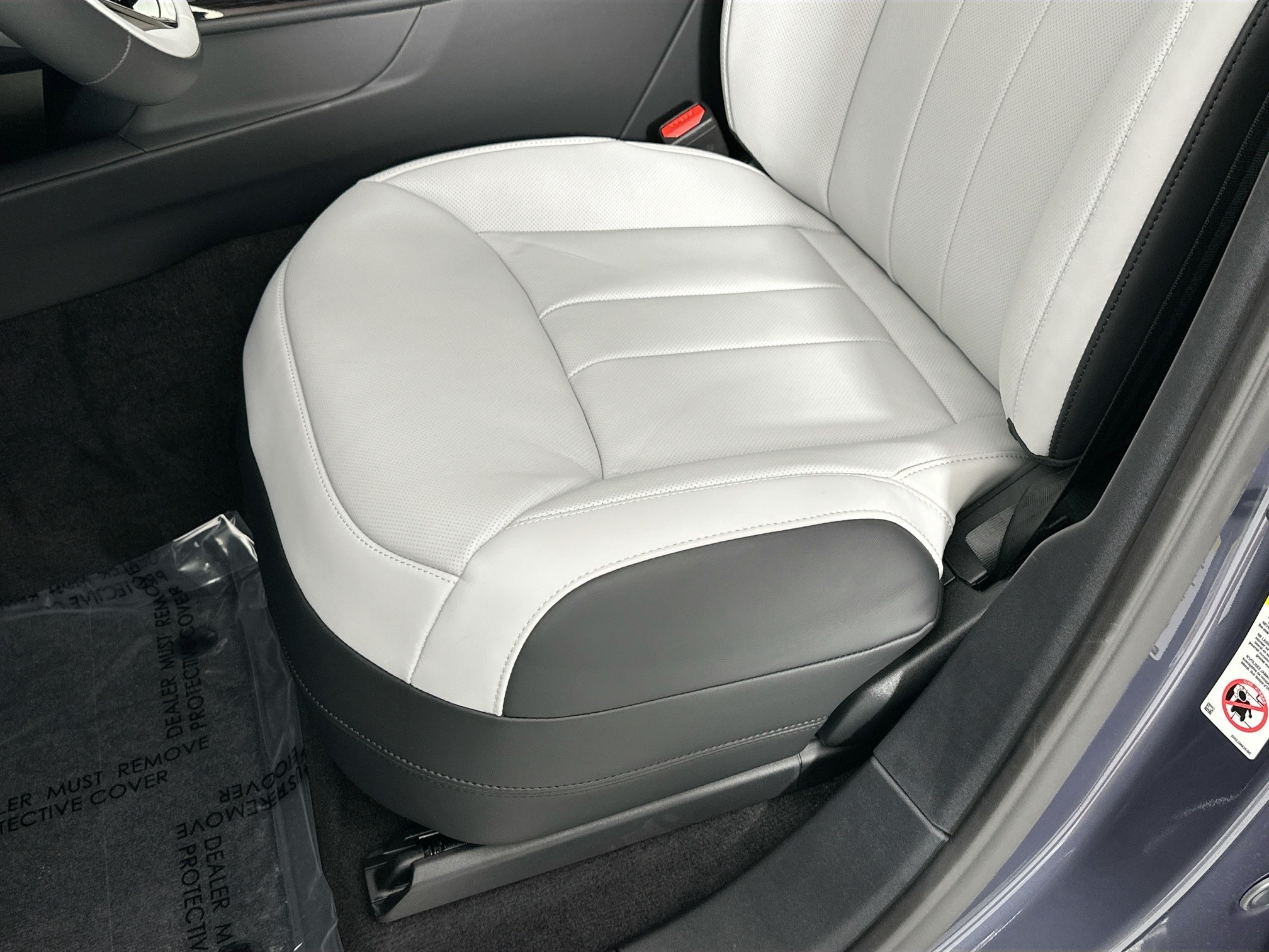 new 2025 Land Rover Range Rover Sport car, priced at $119,590