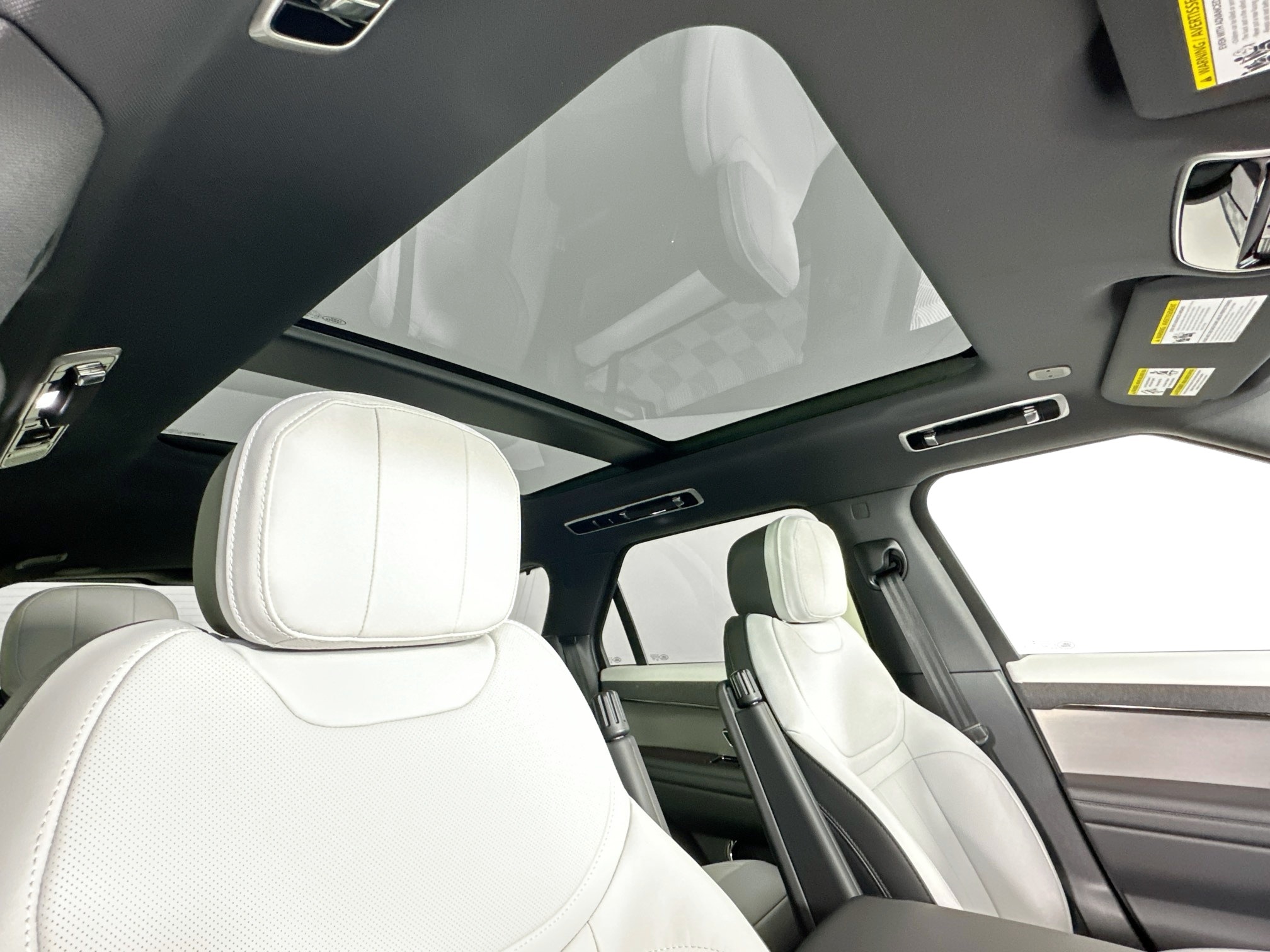 new 2025 Land Rover Range Rover Sport car, priced at $119,590