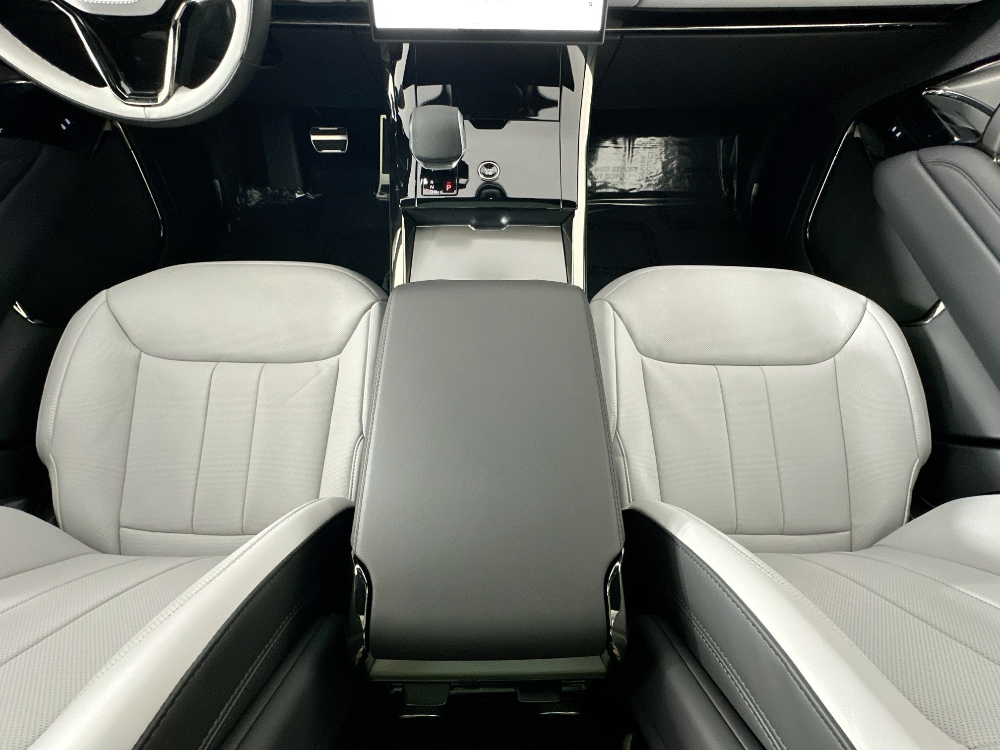 new 2025 Land Rover Range Rover Sport car, priced at $119,590