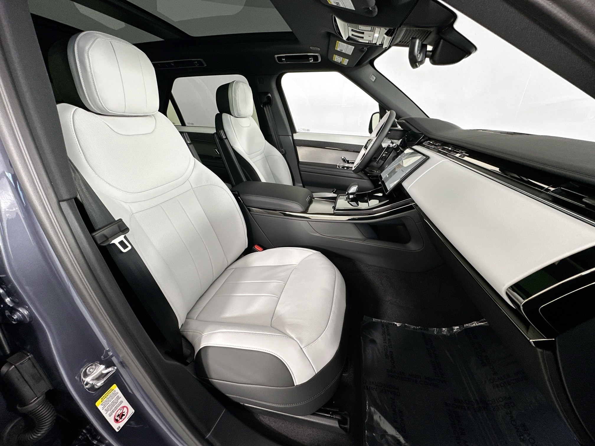 new 2025 Land Rover Range Rover Sport car, priced at $119,590