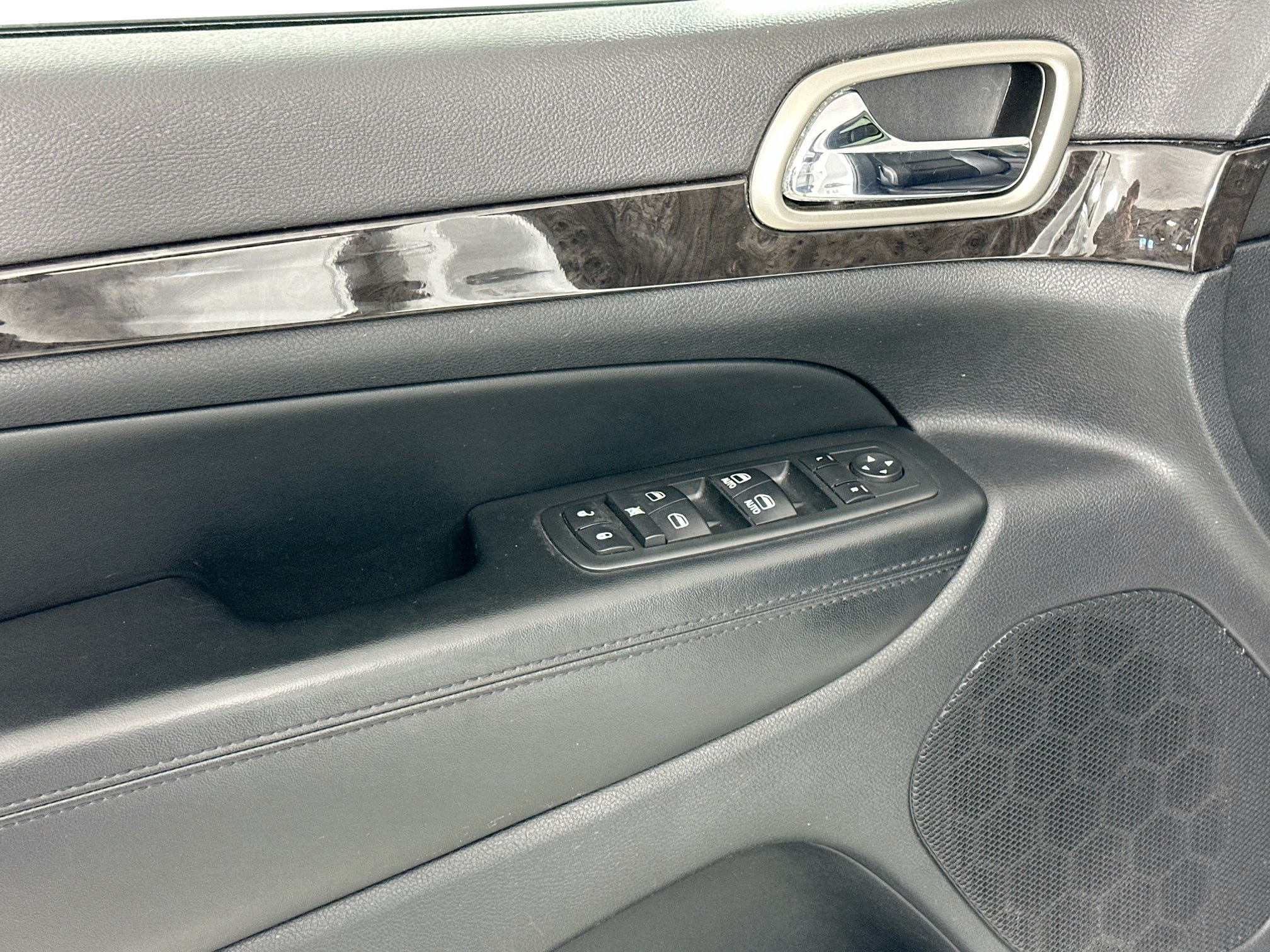 used 2013 Jeep Grand Cherokee car, priced at $12,999