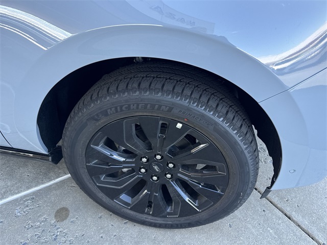 new 2025 Ford Expedition Max car, priced at $85,777
