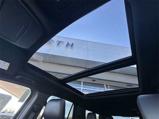 new 2025 Ford Expedition Max car, priced at $85,777