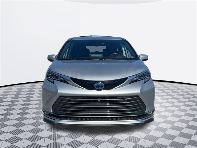 used 2024 Toyota Sienna car, priced at $54,711