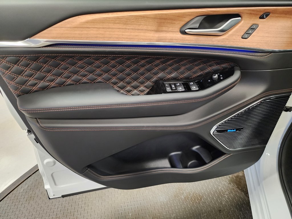 new 2025 Jeep Grand Cherokee L car, priced at $58,499