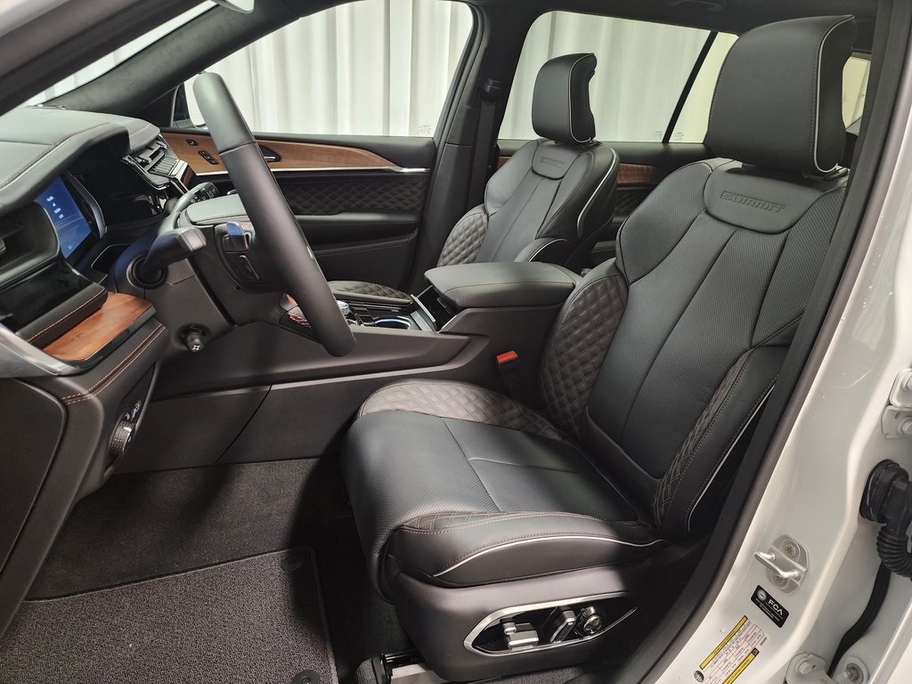 new 2025 Jeep Grand Cherokee L car, priced at $58,499