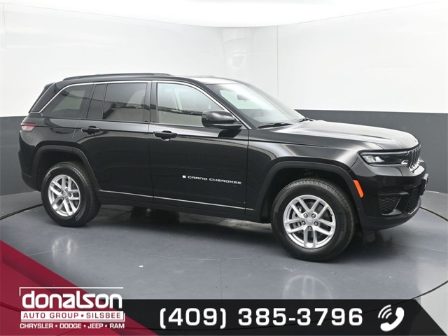 new 2025 Jeep Grand Cherokee car, priced at $39,997